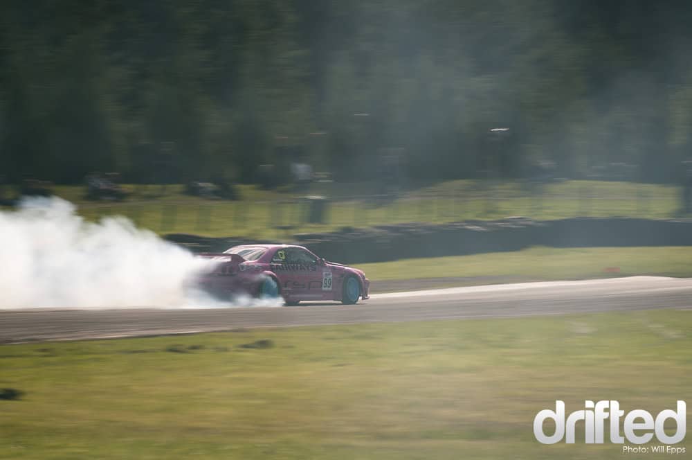 Nissan Skyline R33