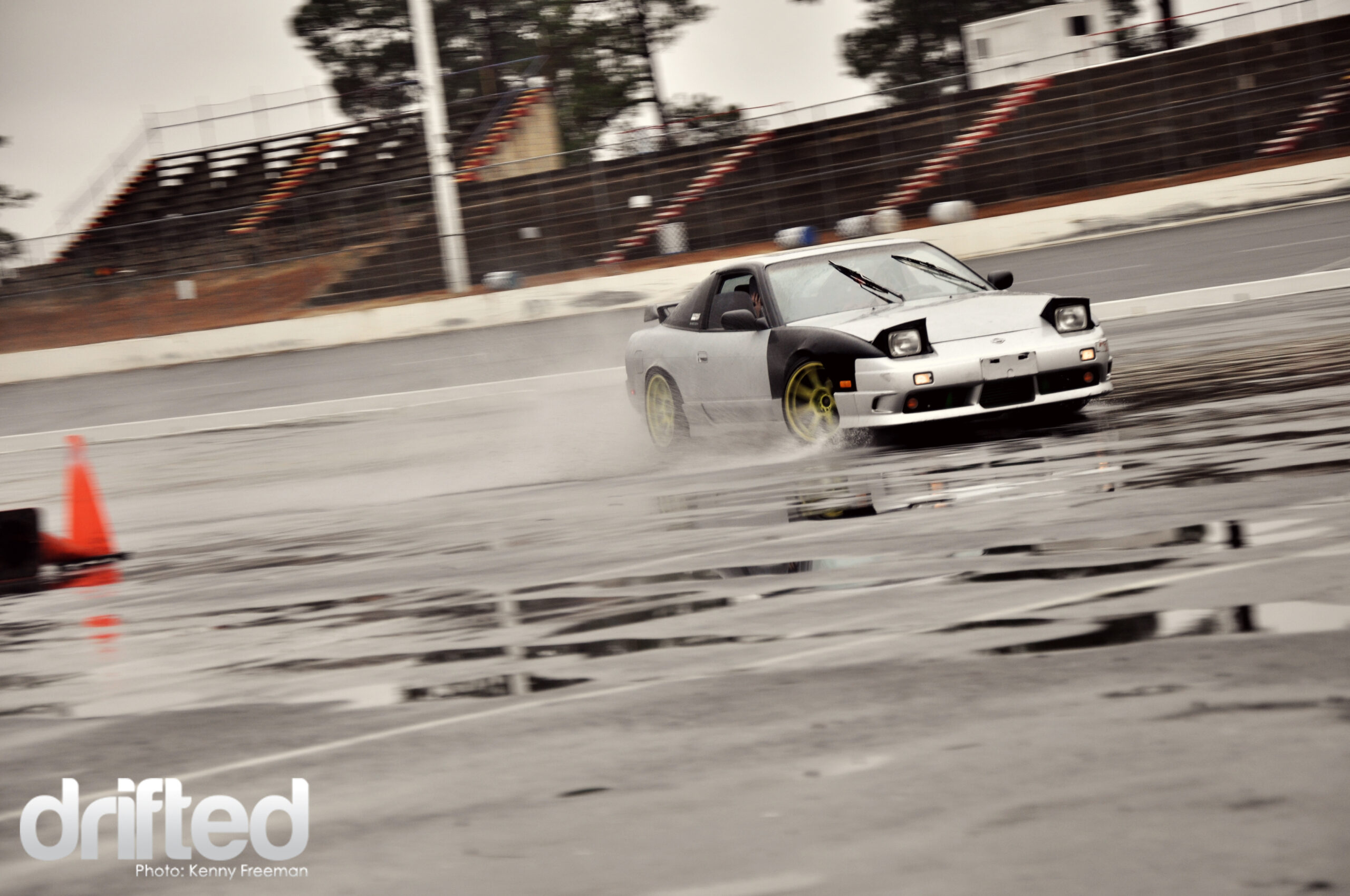 GRASSROOTS: Drifting Kept Fun - Image 20
