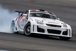 Formula Drift - into the oval