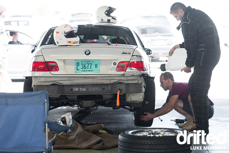Street Driven Tour - St Louis - Image street-driven-tours-2017-st-louis-bmw-e46-m3-wheel-change