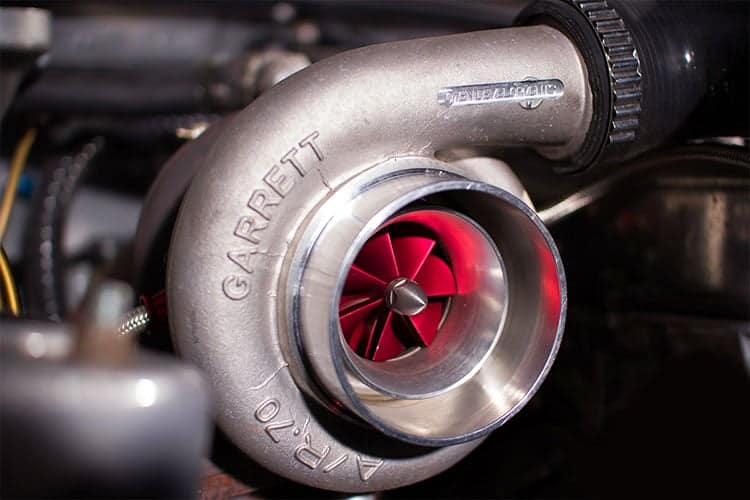 Turbocharger Vs Supercharger - What's Best? - Image turbocharger vs supercharger
