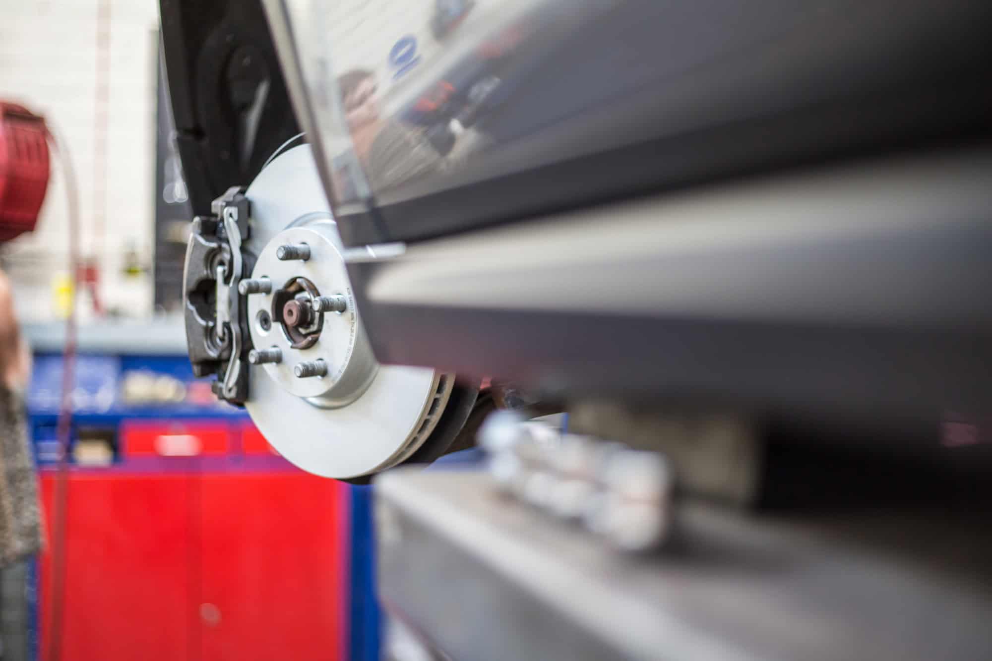 How to Choose a Ratchet and Sockets for Car Maintenance - Image 3
