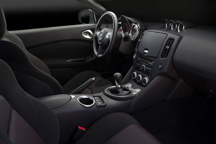 Ultimate Nissan 370Z Guide - Image nissan 370Z nismo interior