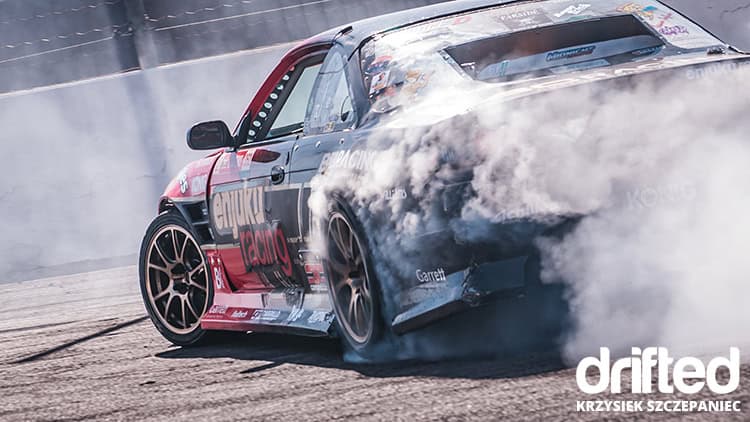 Formula DRIFT Irwindale Finale - 2019 Event Report - Image enjuku racing 240sx s14 burnout