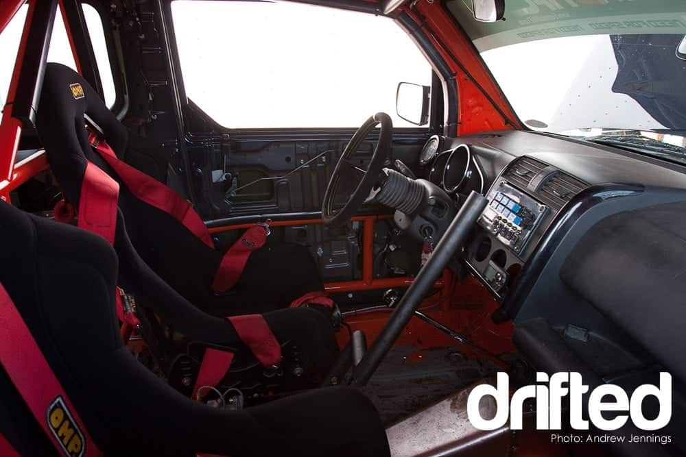 Ultimate Hydraulic Handbrake Guide - Image formula drift omp interior with hydraulic handbrake