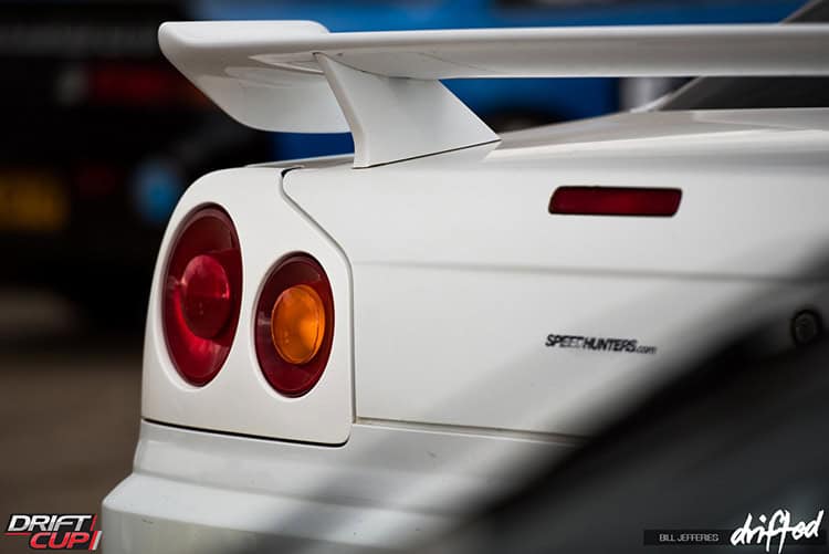 Why Is The Nissan Skyline Illegal In The United States? - Image r34 skyline taillights
