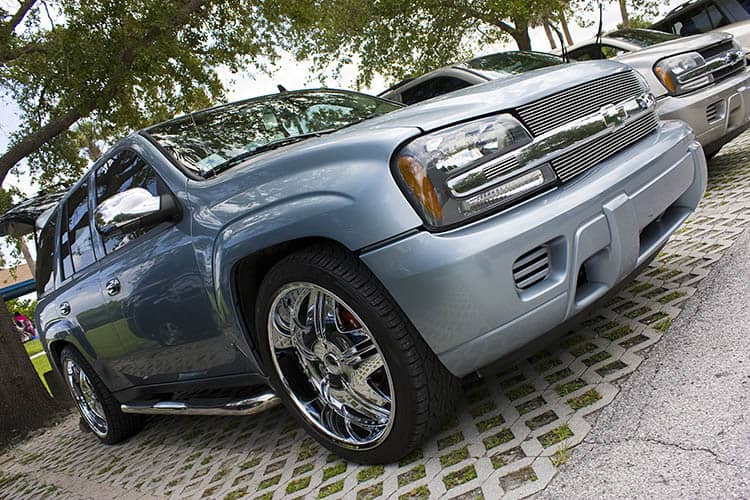 Ultimate 4.2 Vortec Guide - Image chevy chevrolet trailblazer show meet blue bling chrome wheels