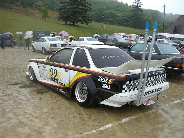 What Is A Bosozoku Exhaust? - Image toyota black white yellow red