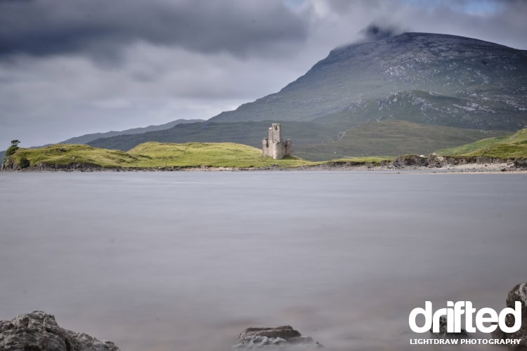 Banzai Rally: North Coast 500 - Image scottish loch with castle