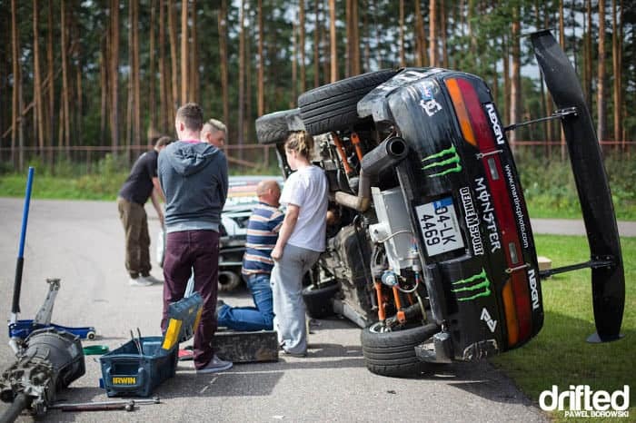 Drift Car Building - Everything You Need To Know - Image emergency drift car no jack