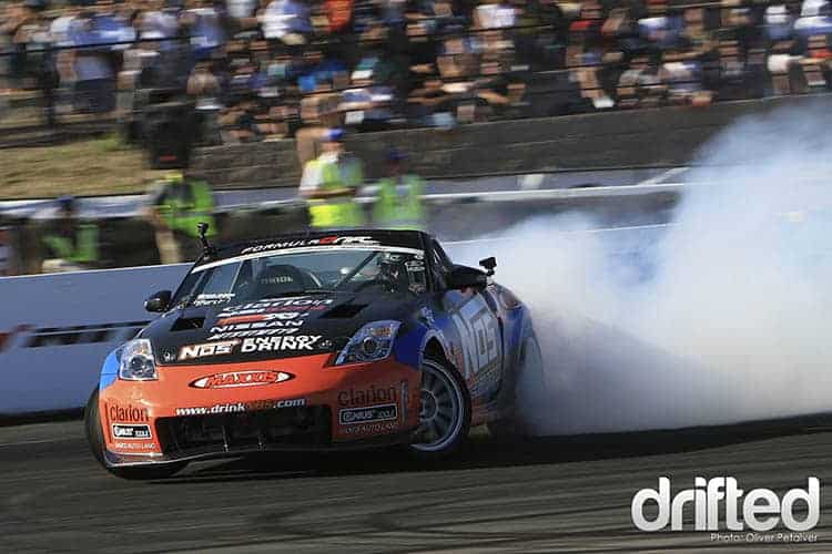 Ultimate 350z Oil Guide - Everything You Need To Know - Image nissan 350z convertible formula drift car nissan