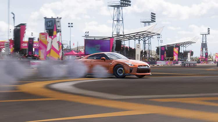Is Forza Horizon 5 Cross Platform? - Image nissan gtr