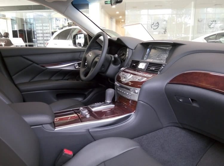 Infiniti Q50 vs Q70 - How Do They Compare? - Image q70 interior infiniti q50 vs q70