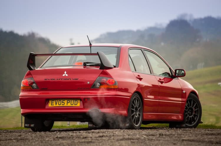 Mitsubishi Evo 8 (VIII) - The JDM Supercar Killer? - Image mr variant evo 8