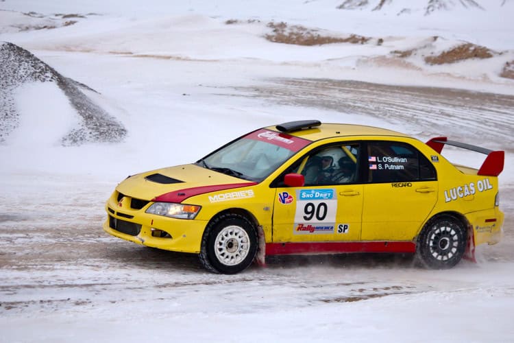 Mitsubishi Evo 8 (VIII) - The JDM Supercar Killer? - Image snow drift evo 8