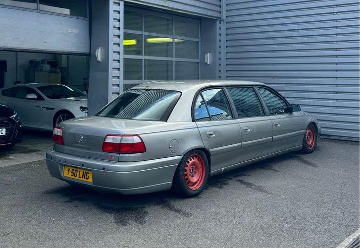 The Drift Limo That Breaks All The Rules - Image The Drift Limo That Breaks All The Rules - Image 6
