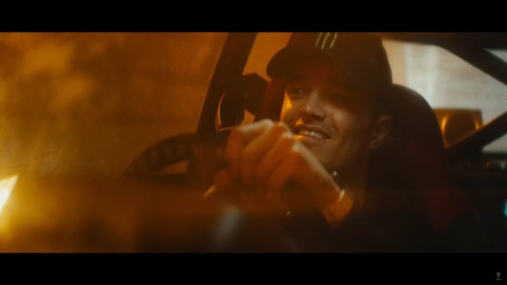 Lando Norris Hits Up Japan's Underground Tuning Scene In His LB-Kaido Works R32 Skyline - Image Lando Norris Hits Up Japan's Underground Tuning Scene In His LB-Kaido Works R32 Skyline - Image 8