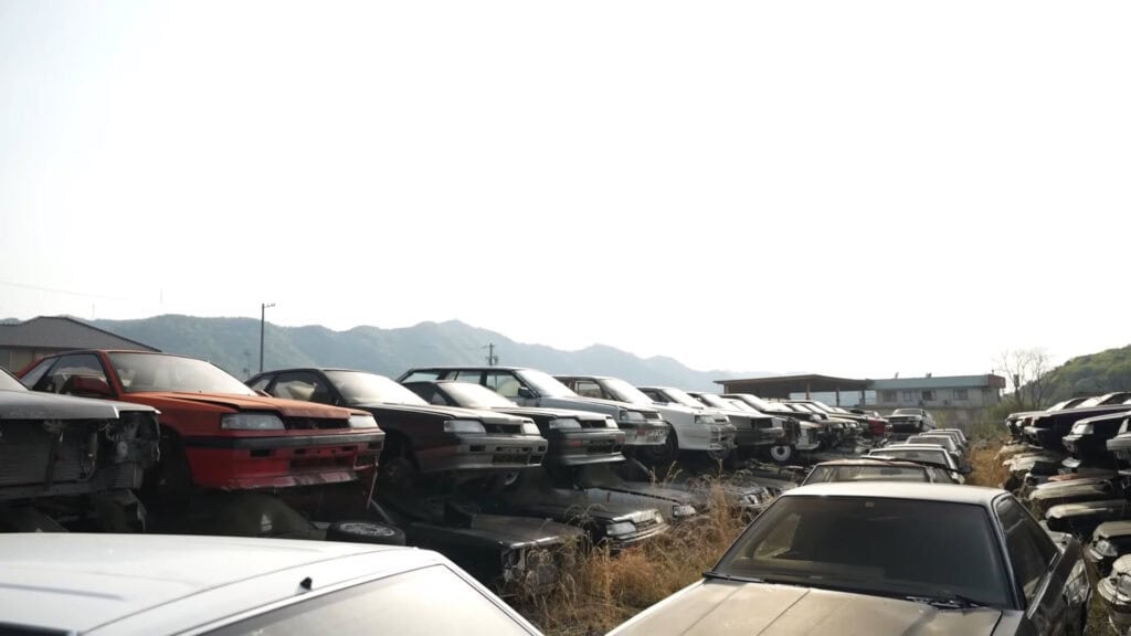 This Crazy Skyline Graveyard Has More R31s Than You Knew Existed - Image This Crazy Skyline Graveyard Has More R31s Than You Knew Existed - Image 15