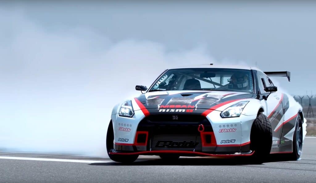 R35 GT-R Production Ends As Nissan Drops A Teaser For What's Coming Next - Image R35 GT-R Production Ends As Nissan Drops A Teaser For What's Coming Next - Image 3